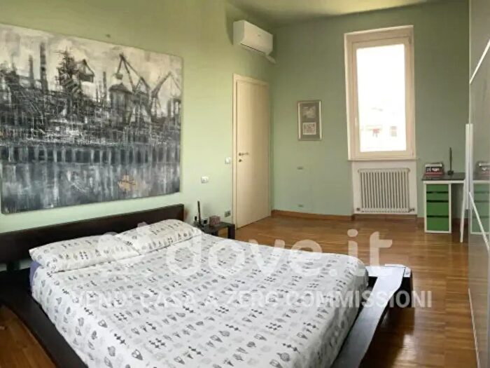 Casa con 6 locali in vendita in Via Veneto, Piacenza