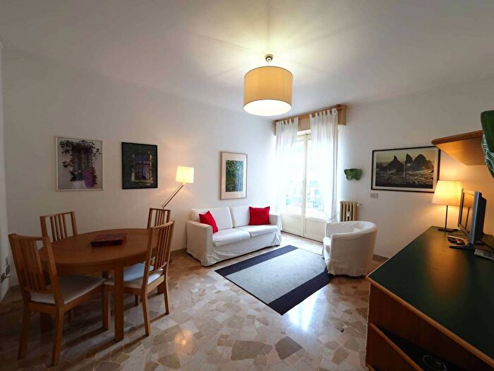Appartamento trilocale in affitto in Via Mosè Bianchi, Amendola Buonarroti, Milano