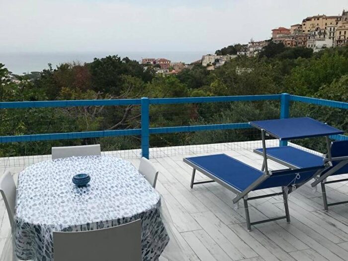 Appartamento trilocale in affitto in Via Maggio, Centro, San Felice Circeo