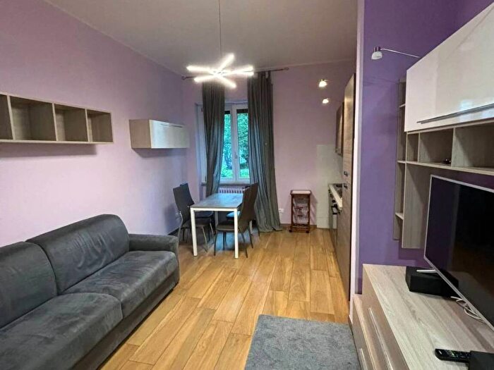 Appartamento monolocale in affitto in Via Curio Dentato, Giambellino, Milano