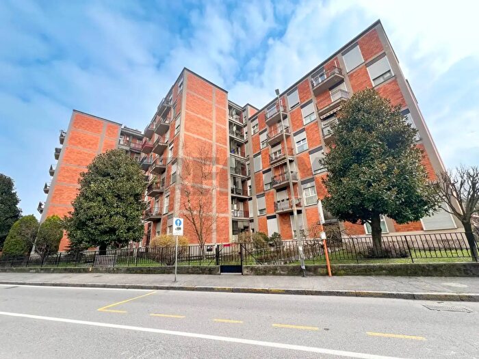 Appartamento bilocale in vendita in Via Giuseppe Ferrari, Monza