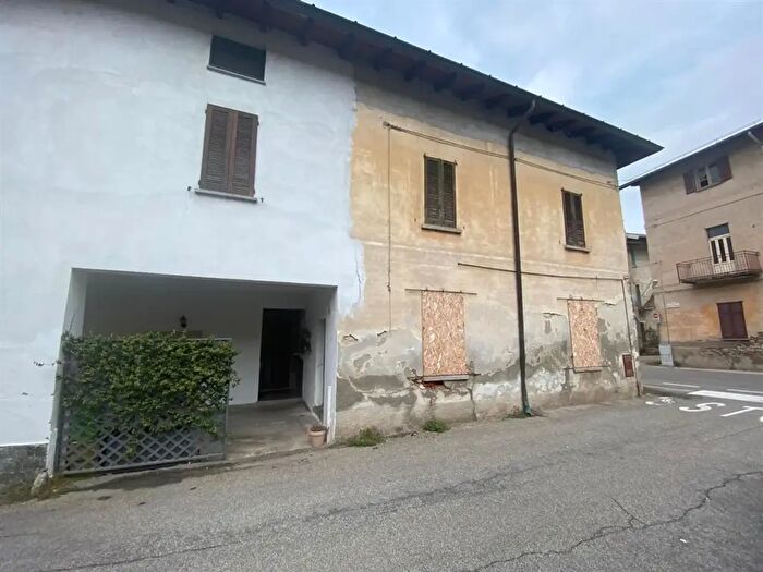 Casa trilocale in vendita in Via Libertà, Casale Litta