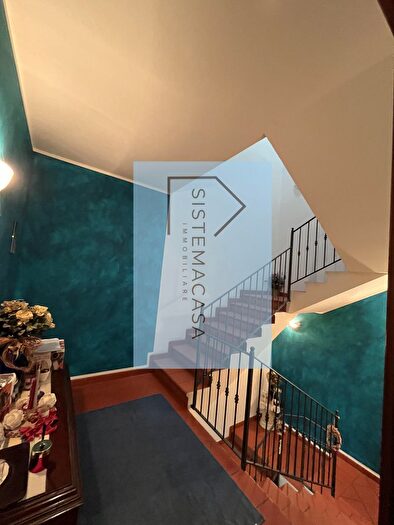 Casa con 5 locali in vendita in Via Arcolaio, Forli