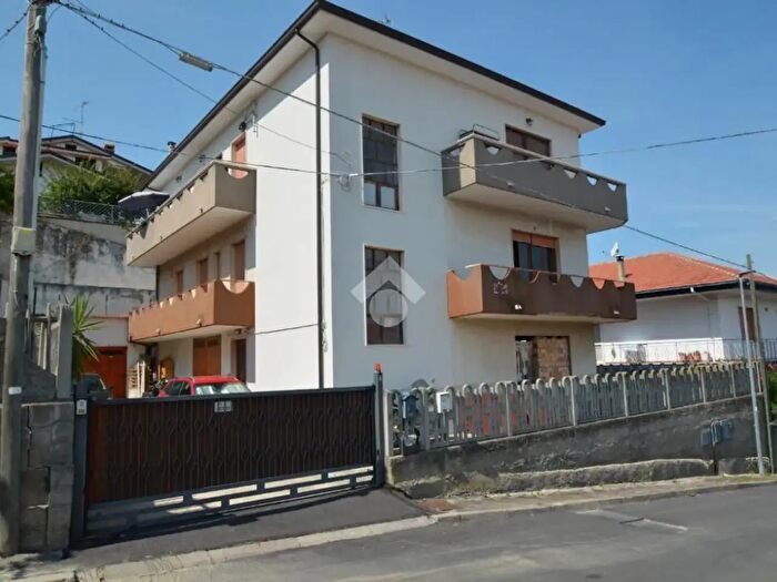 Appartamento quadrilocale in vendita in Via Pisacane, Montesilvano