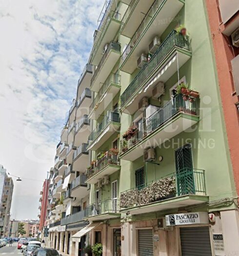 Appartamento trilocale in vendita in Via Giovanni Laterza, Bari