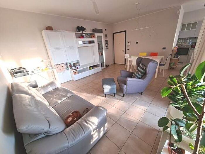 Appartamento trilocale in affitto in Via Leonida Bissolati, Villaggio Ferrari Duca degli Abruzzi, Brescia