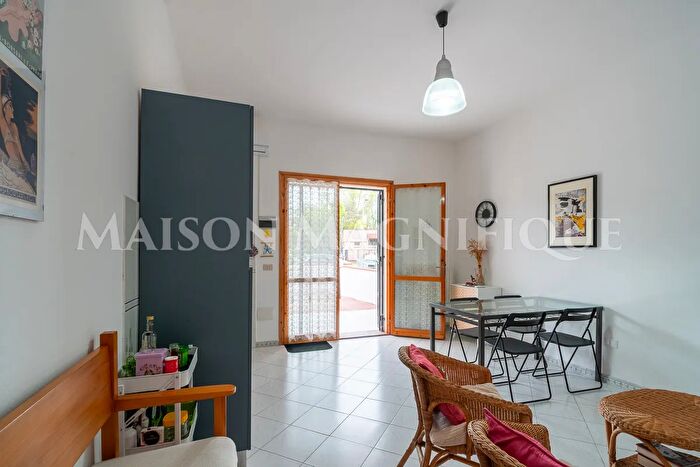 Appartamento trilocale in vendita in Via Renata Viganò, Comacchio