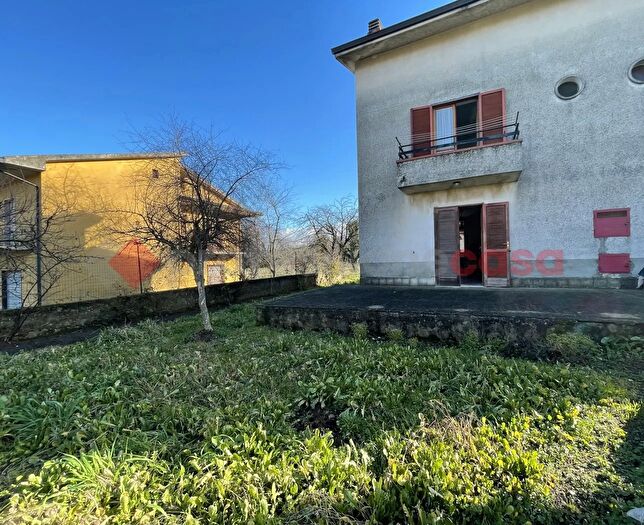 Casa quadrilocale in vendita in Via Borghe Snc, San Martino Valle Caudina