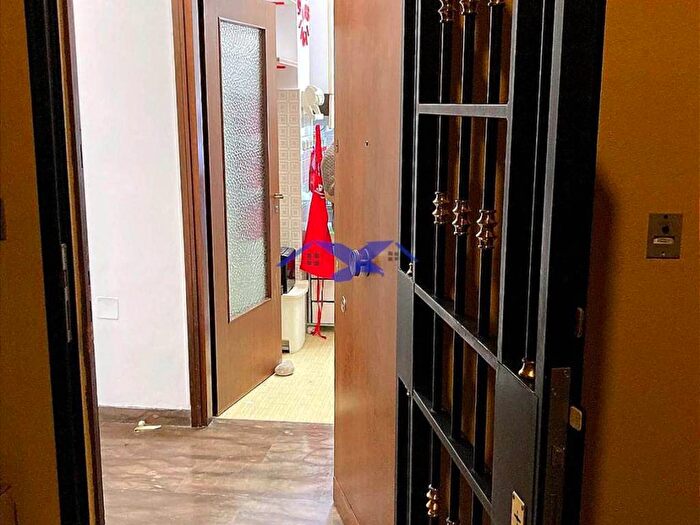 Appartamento trilocale in affitto in Saffi, Bologna