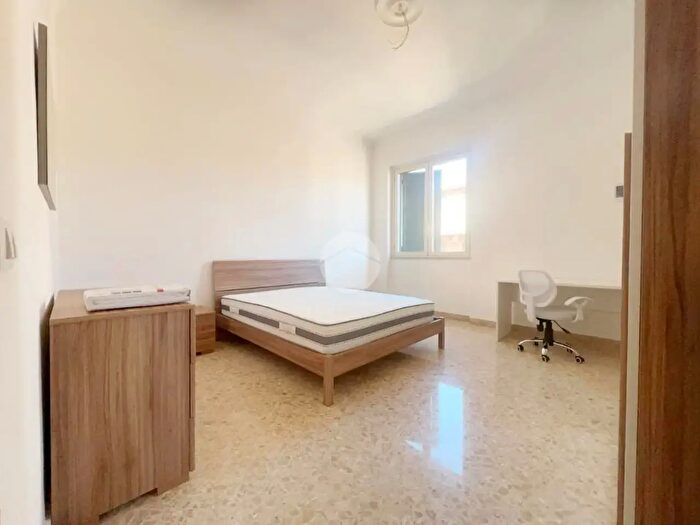 Appartamento quadrilocale in affitto in Via Antonio Marinuzzi, Palermo