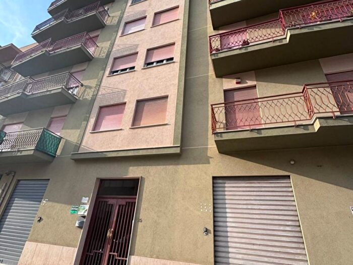 Appartamento con 5 locali in affitto in Via Martogna, Centro, Trapani