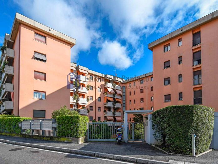 Casa quadrilocale in affitto in Via Giacomo Bresadola, Conca Fiorita, Bergamo