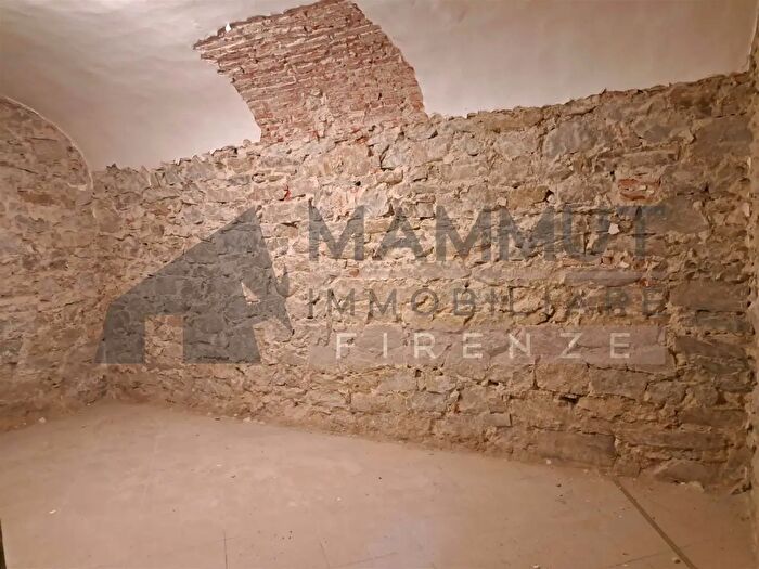 Appartamento con 5 locali in vendita in Firenze