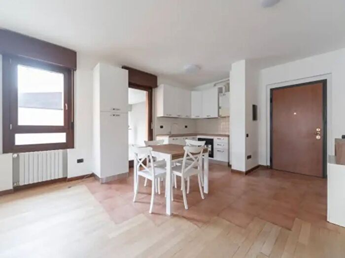 Appartamento trilocale in affitto in Via Stefano Ussi, Milano