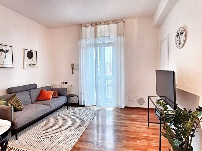 Appartamento bilocale in affitto in Via Resegone, Farini, Milano