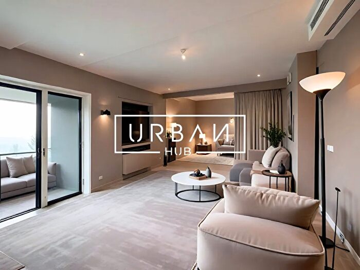 Casa con 9 locali in vendita in San Marino