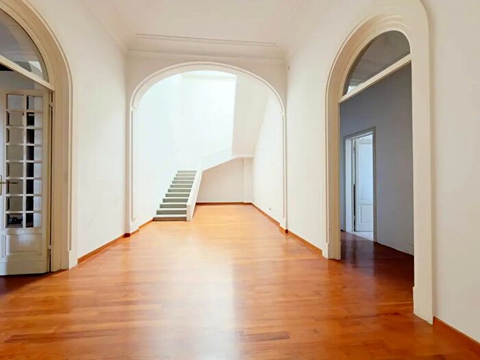 Appartamento con 5 locali in vendita in Firenze