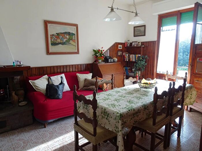 Appartamento con 5 locali in vendita in Via Grazie Santa Maria a Monte, Santa Maria A Monte