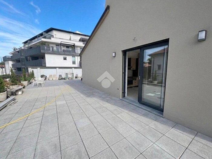 Appartamento bilocale in affitto in Via Gaspare Gozzi, Giubiano San Carlo, Varese