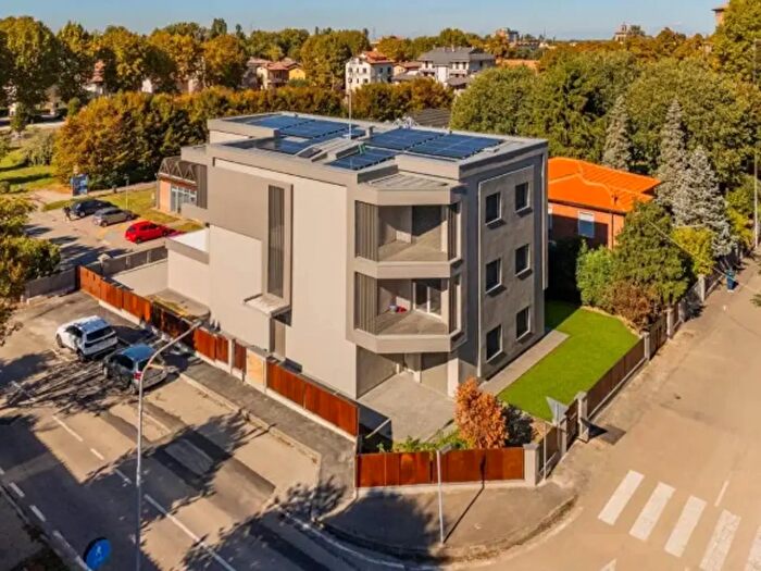 Appartamento trilocale in vendita in Via Roma, Scandiano