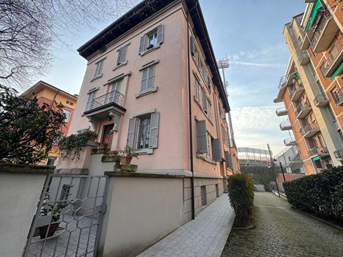 Appartamento trilocale in affitto in Via Giacomo Puccini, Stadio Cittadella, Parma