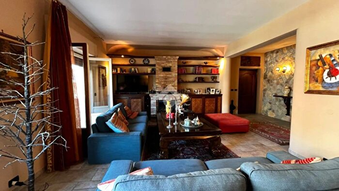 Appartamento con 5 locali in vendita in Via Giovanni Falcone, Santa Flavia