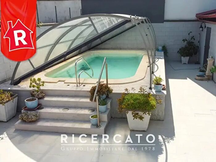 Casa con 6 locali in vendita in Via Aprile, Surbo