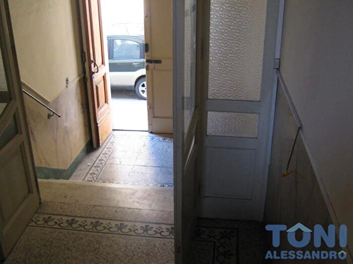 Casa con 10 locali in affitto in Empoli
