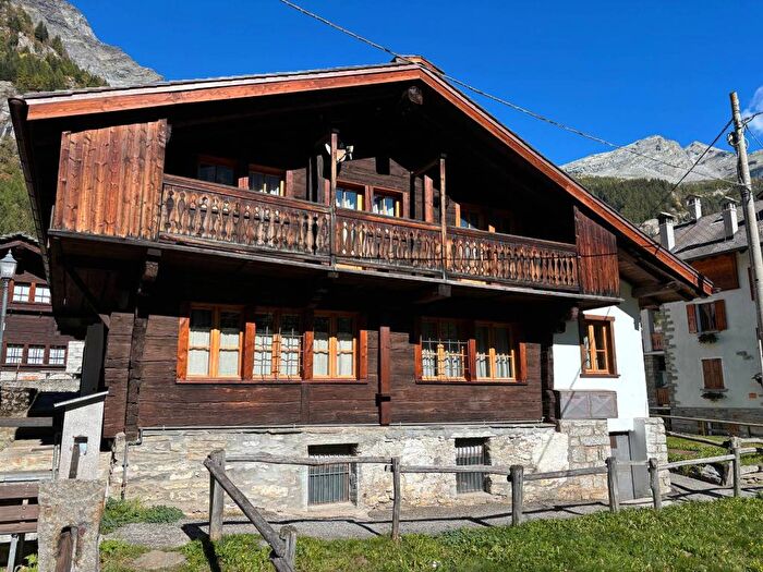 Appartamento bilocale in affitto in Centro Abitato Pecetto, Staffa, Macugnaga