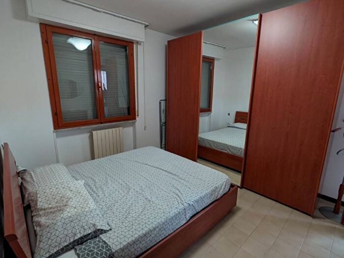 Appartamento bilocale in affitto in Via Giuseppe Garibaldi, Marina di Carrara, Carrara