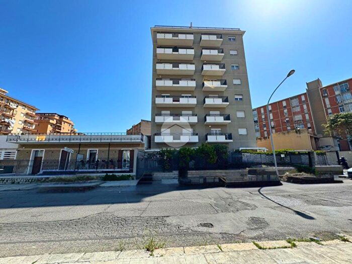 Appartamento trilocale in vendita in Via XXVII Maggio, Palermo