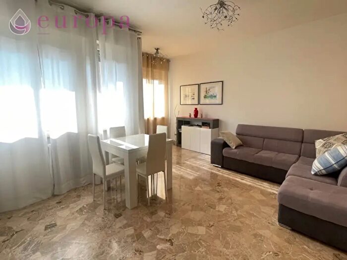 Appartamento trilocale in vendita in Via Montereale, Pordenone