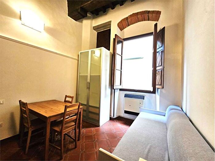 Appartamento monolocale in affitto in Via delle Burella, Signoria Uffizi, Firenze