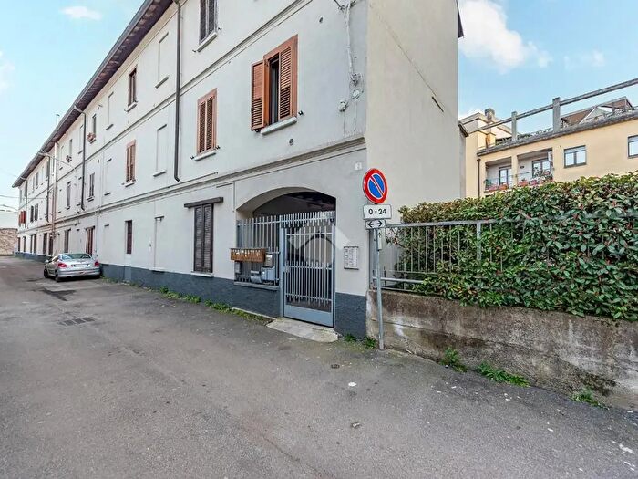 Appartamento trilocale in vendita in Vicolo Piave, Lainate