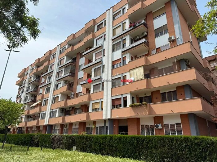 Appartamento trilocale in vendita in Viale Luigi Pinto, Foggia