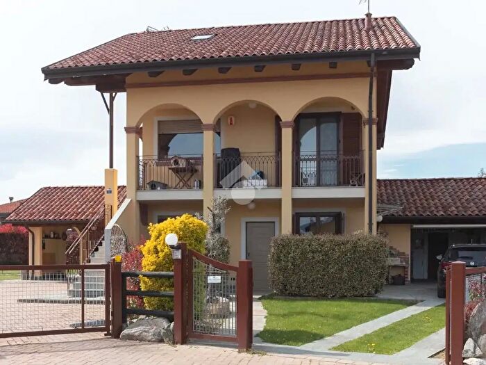 Appartamento trilocale in vendita in Strada San Francesco al Campo, San Carlo Canavese