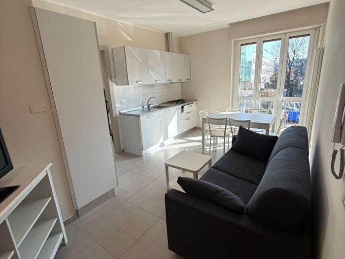 Appartamento bilocale in affitto in Borgo Piave Corso Europa Zona Ferrero, Alba