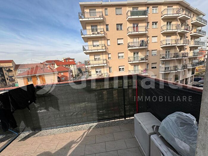 Appartamento trilocale in vendita in Via Principe Amedeo, Beinasco