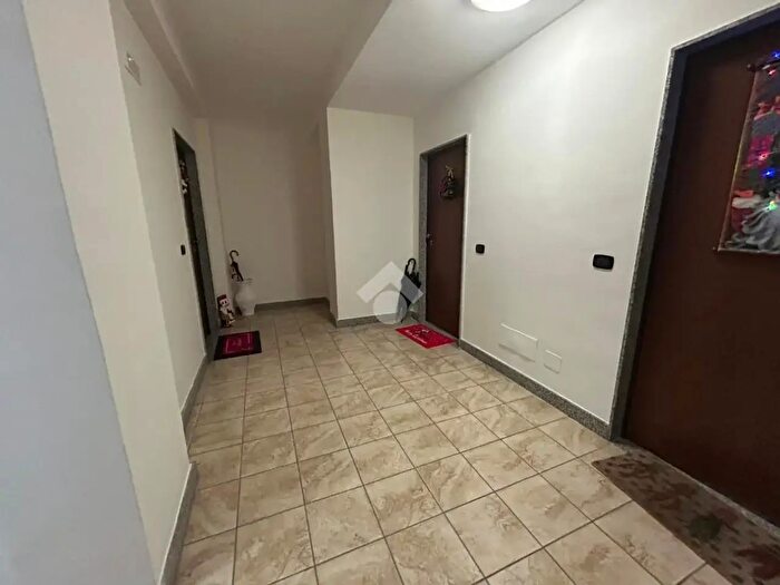 Appartamento trilocale in vendita in Via San Rocco, Marano Di Napoli