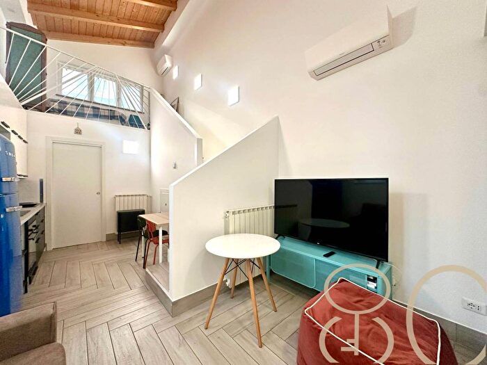 Appartamento bilocale in affitto in Corso San Gottardo, Milano
