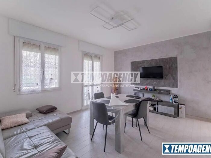 Appartamento quadrilocale in vendita in Via Filippo De Pisis, Milano