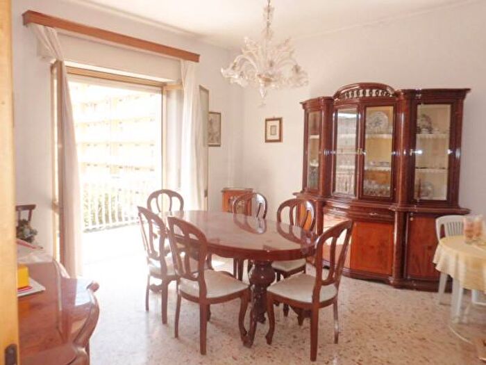 Appartamento trilocale in vendita in Acireale