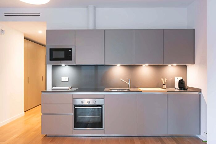 Appartamento monolocale in affitto in Via Principe Eugenio, Milano