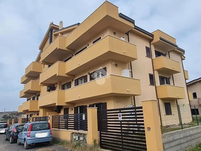 Casa trilocale in vendita in Via Risorgimento, Campo Calabro