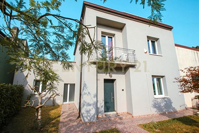 Casa con 8 locali in vendita in Via Frescà, Cerea