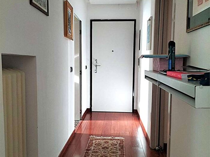 Appartamento bilocale in affitto in VIALE LUNIGIANA, Centrale, Milano