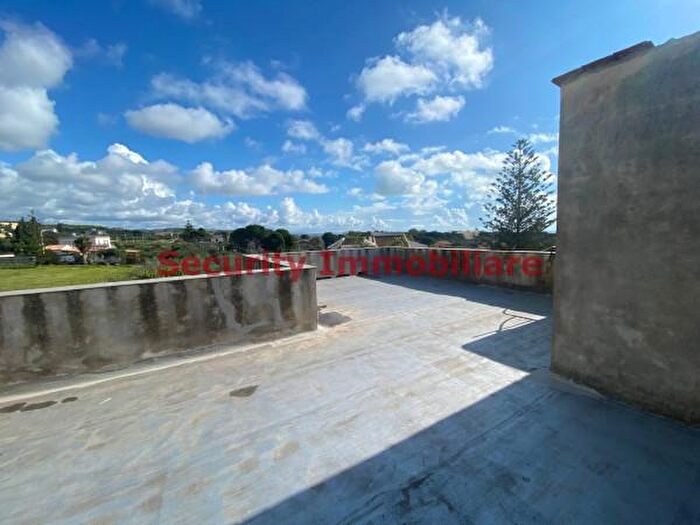 Appartamento con 5 locali in vendita in Contrada Sovareto, Sciacca