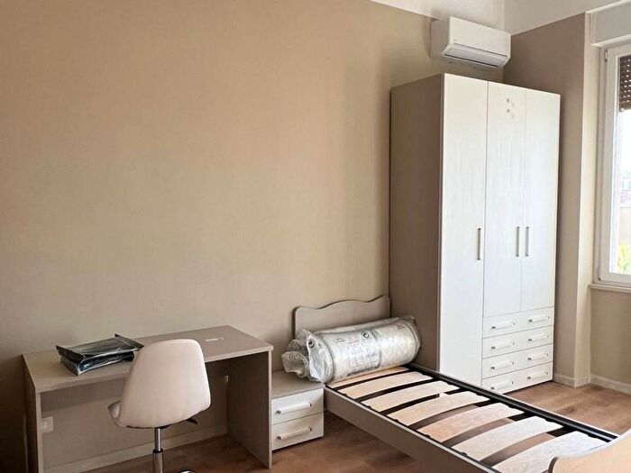 Appartamento trilocale in affitto in Via Alessandro Volta, Villa Comunale, Foggia