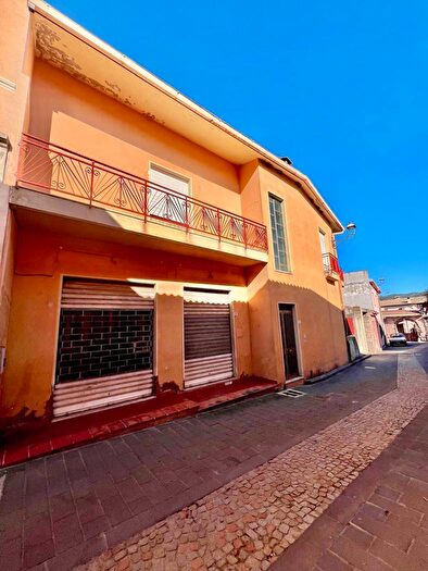 Casa con 8 locali in vendita in Via Municipio, Ballao