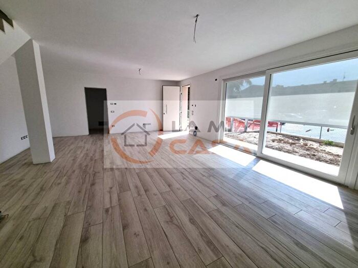 Casa quadrilocale in affitto in Via Roma, Centro, Saonara